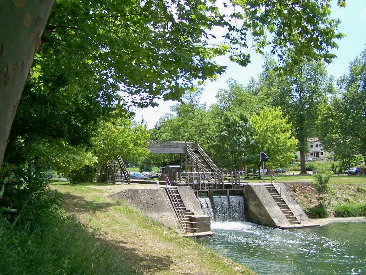 Les Chambres Du Canal Castets-en-Dorthe Экстерьер фото